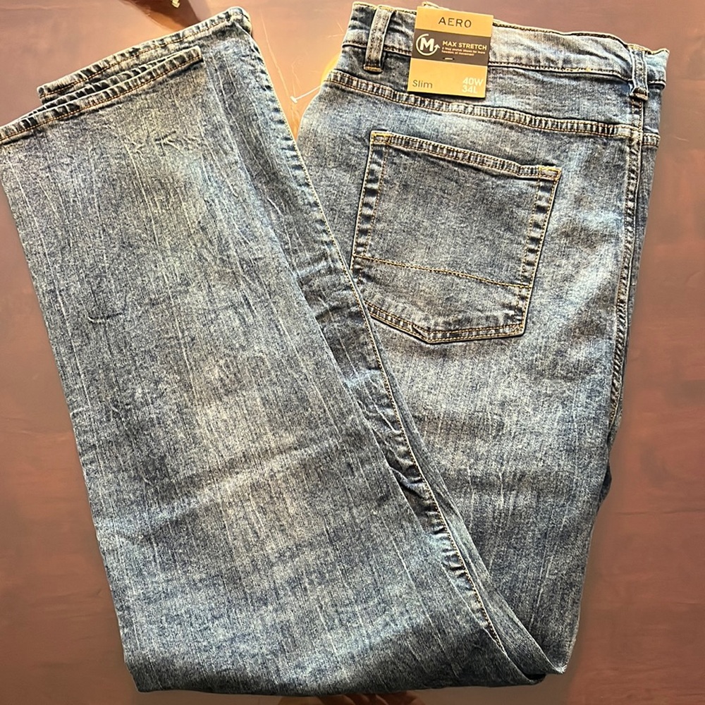 AEROPOSTALE Slim size 40W 34L. New with tags